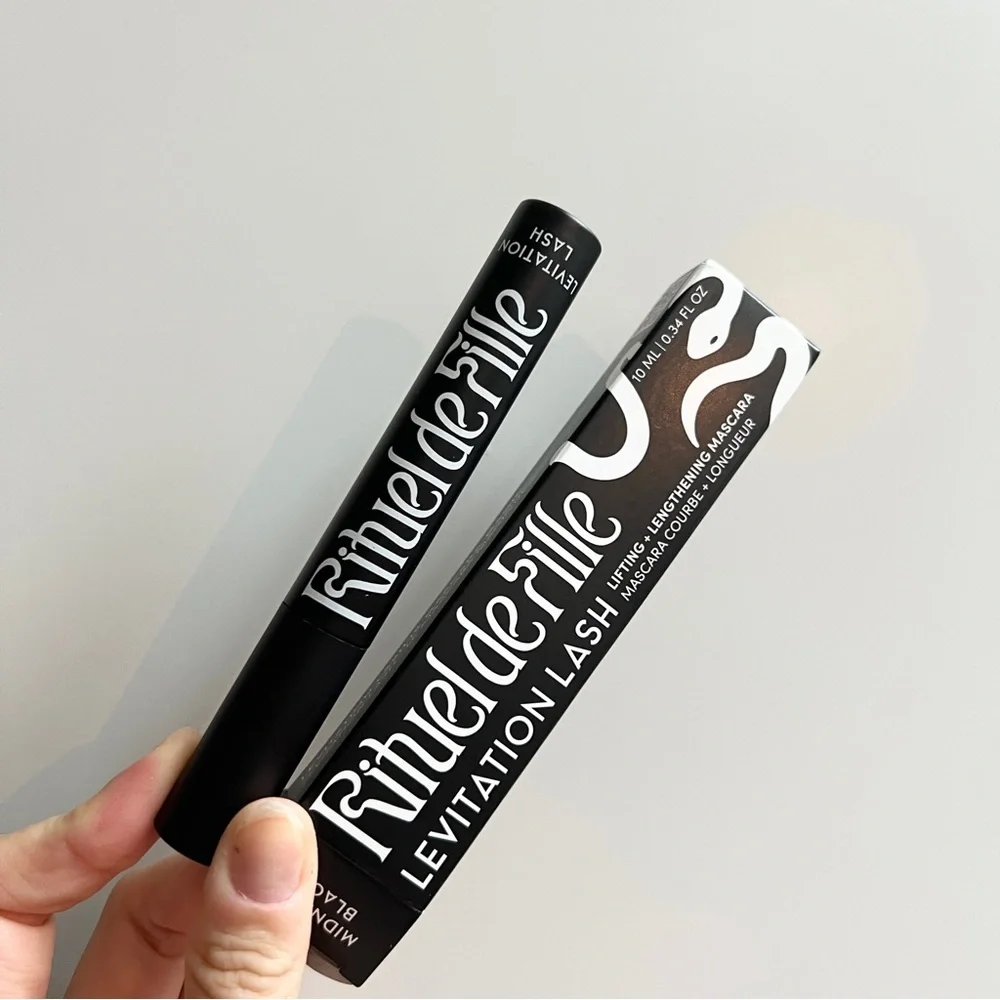 Rituel De Fille levitation lash lifting lengthening mascara in midnight black